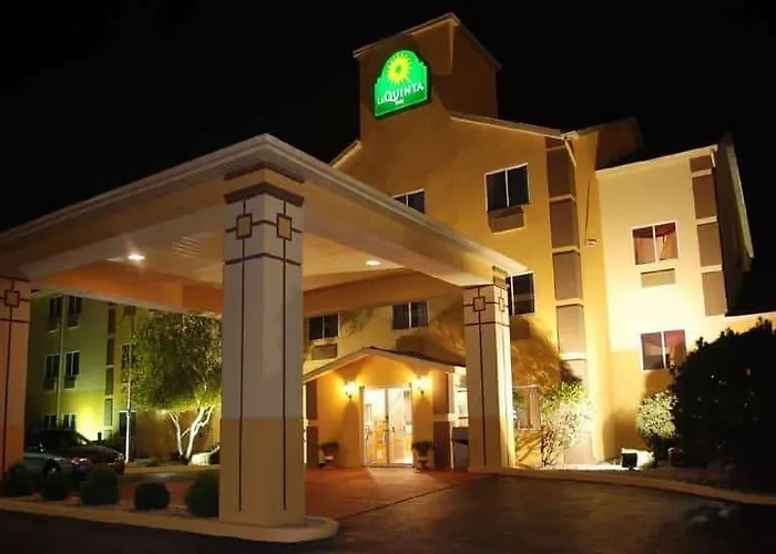La Quinta & By Wyndham Starved Rock St Park Hotel Peru