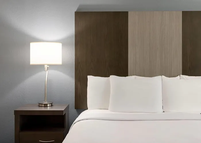 La Quinta & By Wyndham Starved Rock St Park 3*