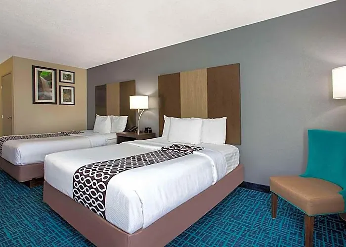 Hotel La Quinta & By Wyndham Starved Rock St Park Peru