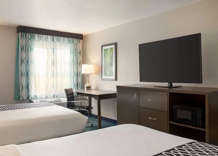 La Quinta & By Wyndham Starved Rock St Park Hotel Peru