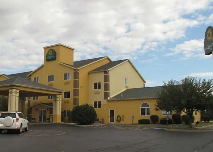 La Quinta & By Wyndham Starved Rock St Park Peru